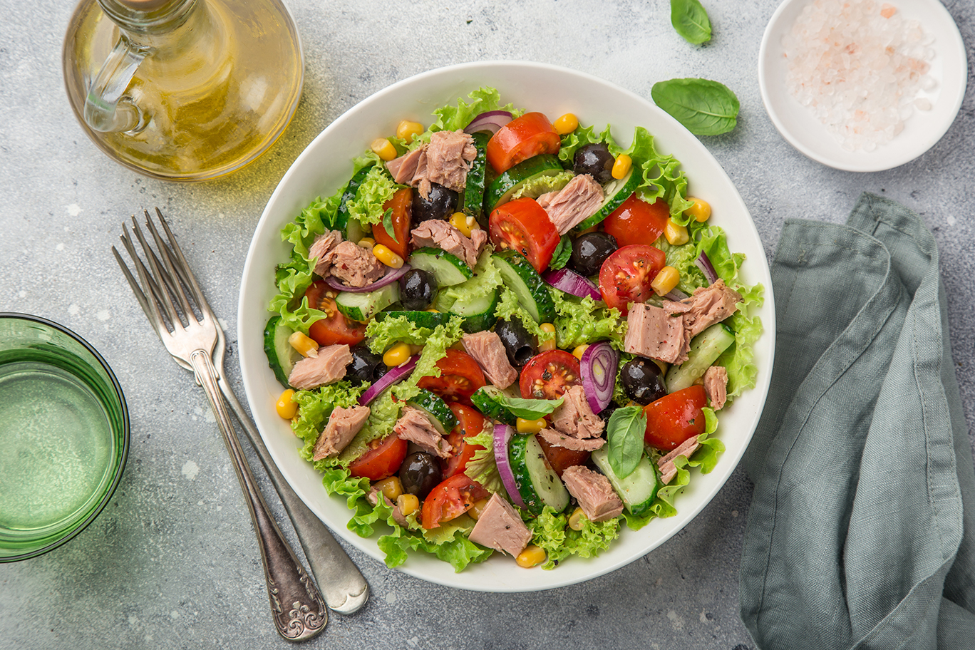 fisch_salat_schlaf_schlank Schlank im Schlaf - so kannst du über Nacht abnehmen